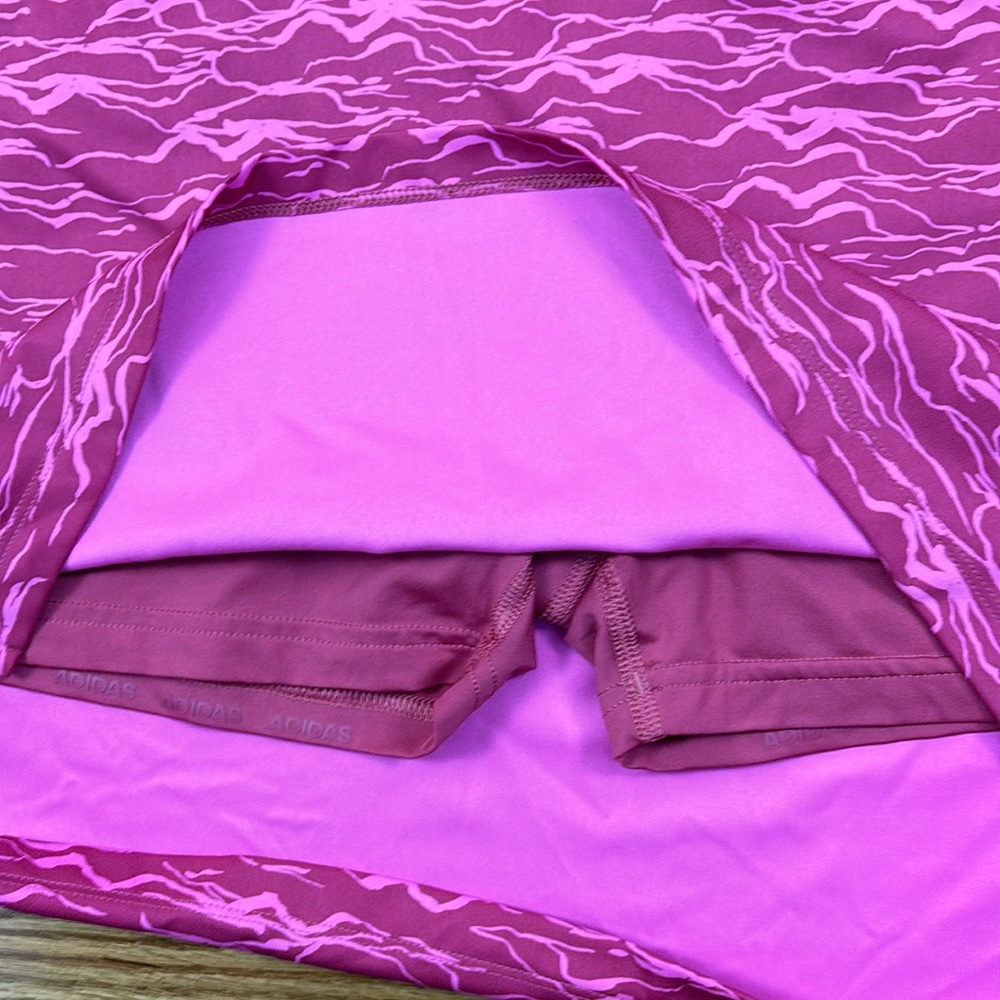 Like New! Adidas pink primegreen pink skirt. Women’s size XS - Picture 5 of 5